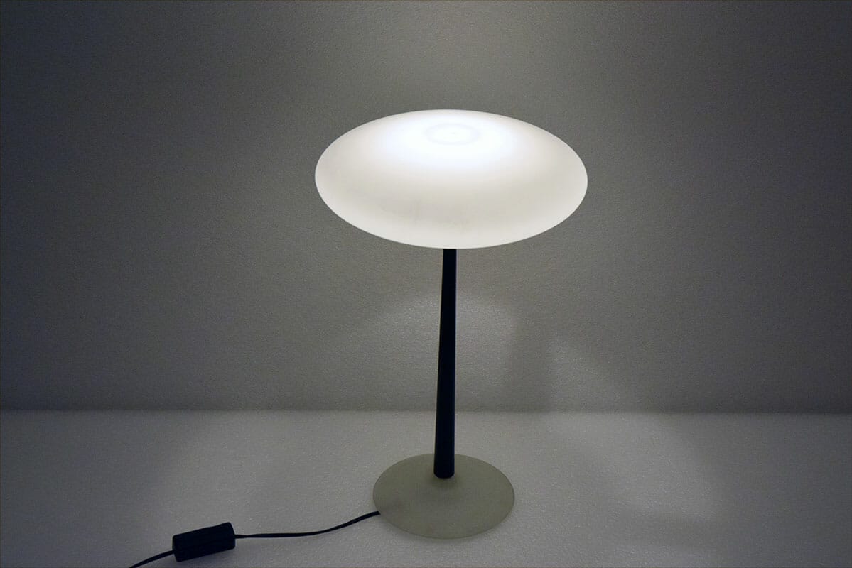 Arteluce lampada tavolo Pao2 design Matteo Thun anni '90 • Vendita Online  Antiquariato, Modernariato e Design • NowArc