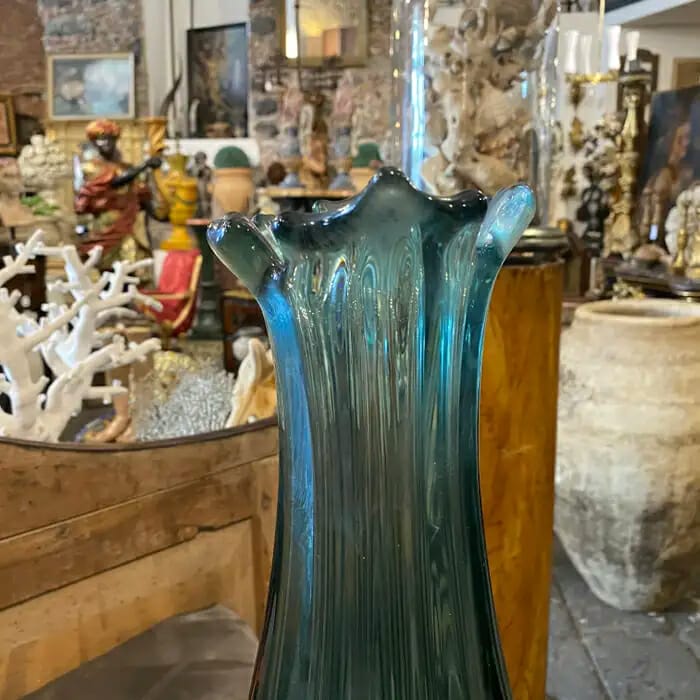 Un vaso alto Flavio Poli in vetro di Murano sommerso blu e viola degli anni  '70 • Vendita Online Antiquariato, Modernariato e Design • NowArc