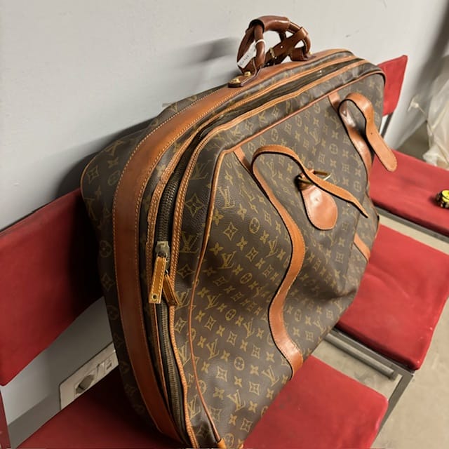 Vintage Louis Vuitton Suitcase Duffel Bag 70s 80s. Size 70 x 60 cm Modern antiques. Online Sale of Antiques Modern antiques and Design NowArc