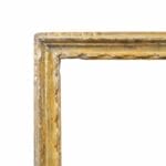 Cornice francesina in legno intagliato e dorato. Venezia, XVIII secolo.